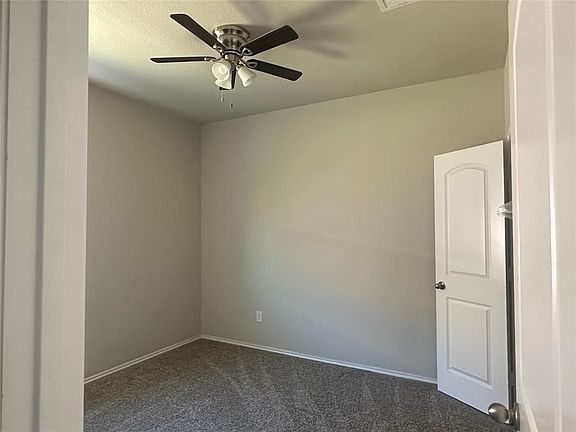 2nd image of 5522 Clover Blossom Ln