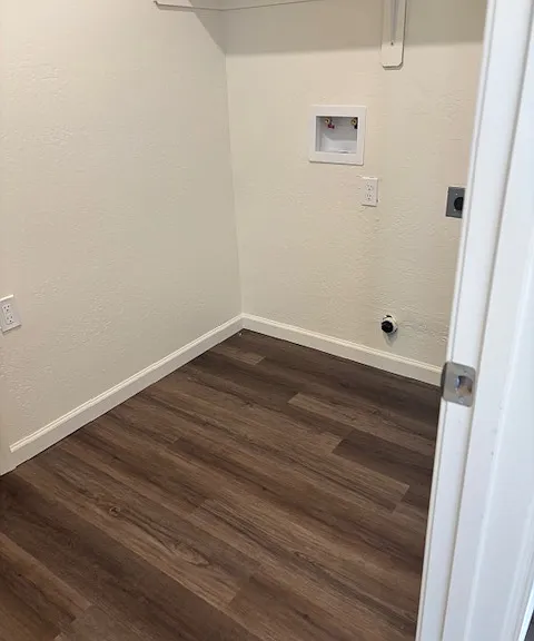 611 Skyler Ln — Photo 6