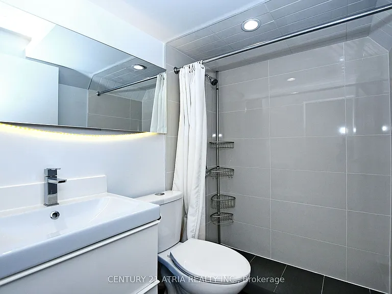 10 Palmerston Ave — Photo 43