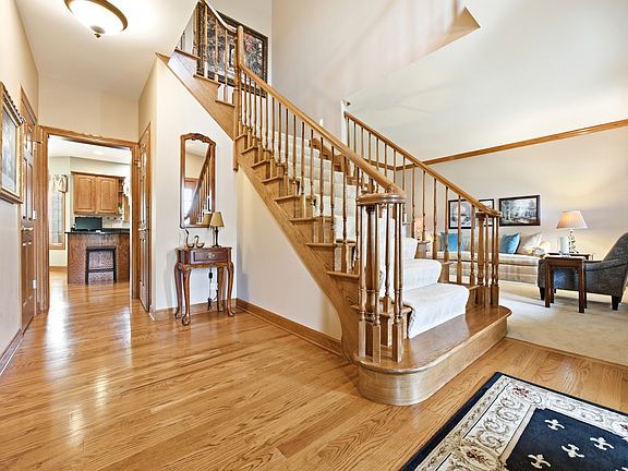 3rd image of 5121 Tall Oaks Dr