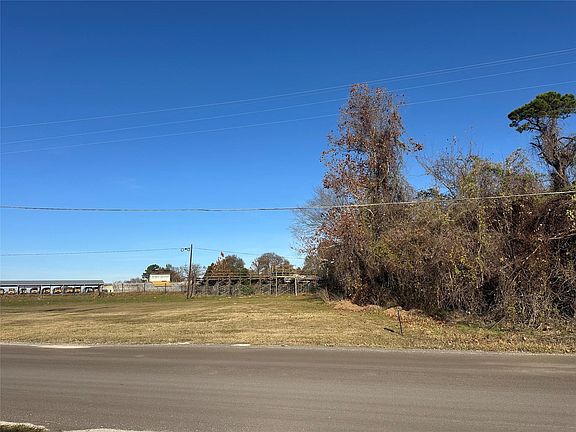 4th image of 306 Stadium St
