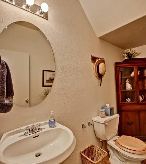 4068 E Melinda Ln — Photo 7