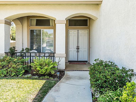 List/Agent, Jen 805-404-9653