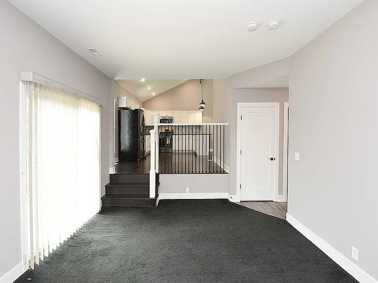 4004 N 162nd Ave — Photo 10