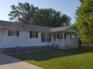 700 Central St, Essex, IA 51638
