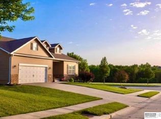 19359 H St, Omaha, NE 68135