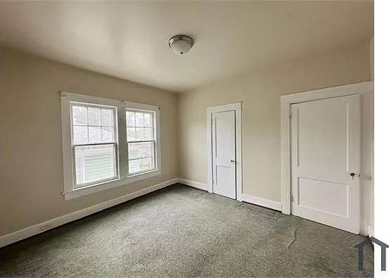 1532 Graymont Ave W — Photo 6