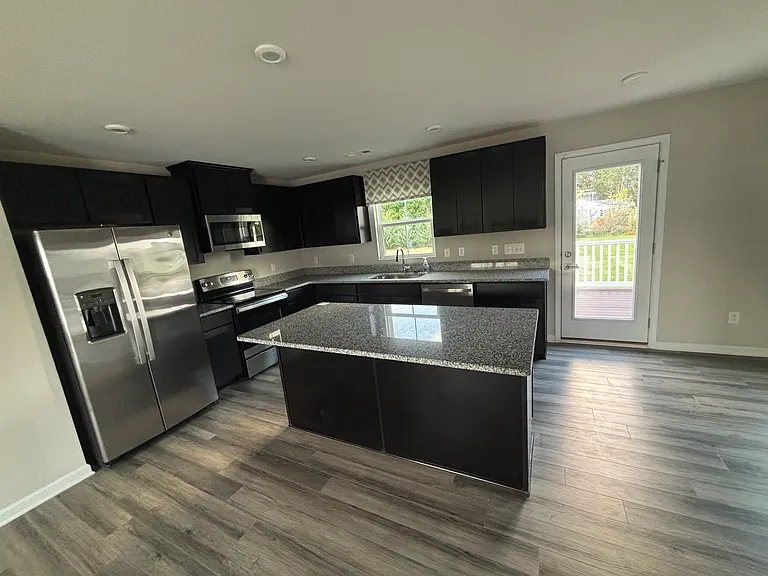 1703 Quail Run Way — Photo 6