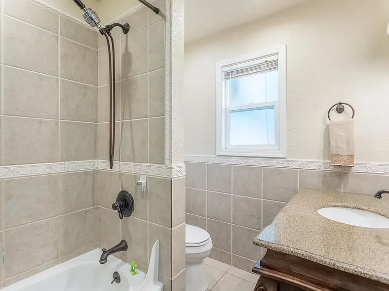 2053 Wilder Dr — Photo 10