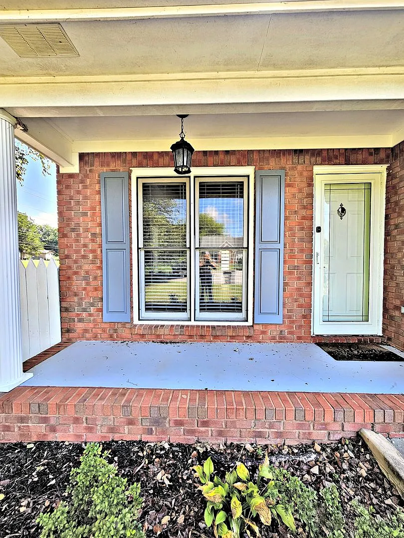 Condo - 2br - Decatur Sw — Photo 3