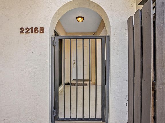 2nd image of 2216 White Pine Cir APT B