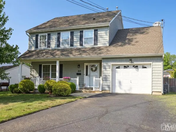 20 Strachan St, Aberdeen, NJ 07721