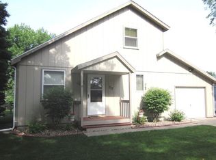 217 Cottage Grove Ave, West Burlington, IA