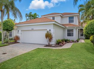 8582 Pepper Tree Way, Naples, FL 34114