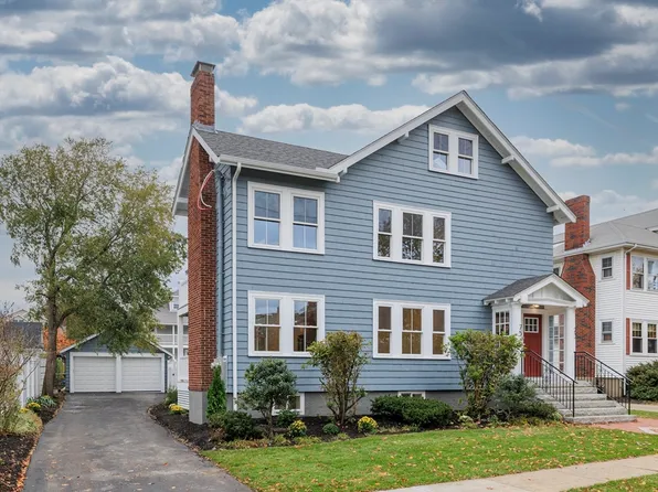 73 Foster Rd #2, Belmont, MA 02478