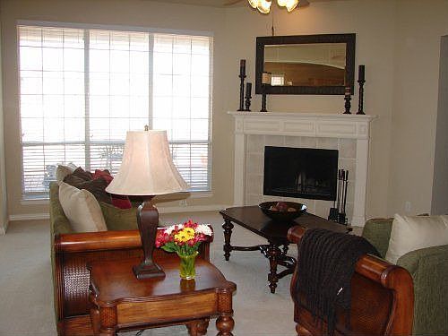 4th image of 7404 Maudsley Dr