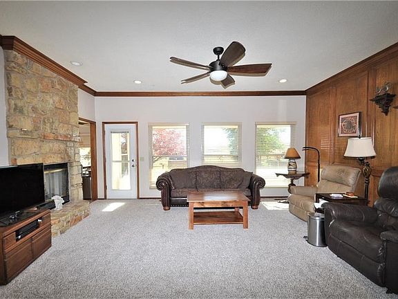 2nd image of 2312 SW 125th St