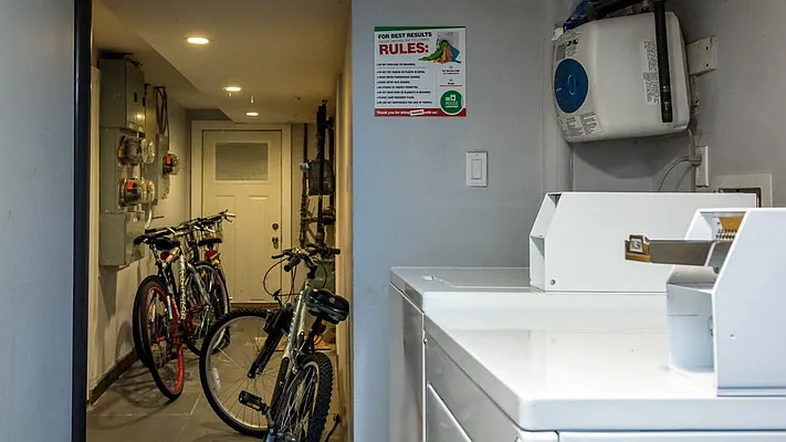 Rented by Nooklyn NYC LLC | media 17