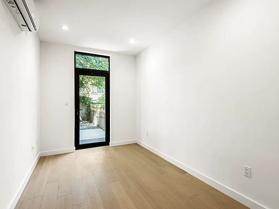 5th image of 285 Kingsland Ave #1R