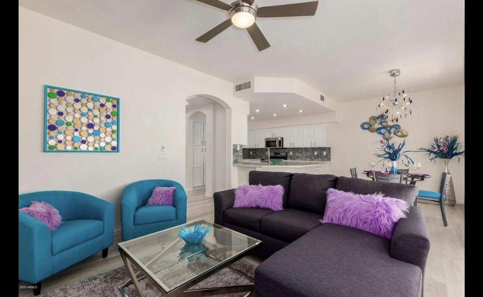 8368 W Salter Dr — Photo 3