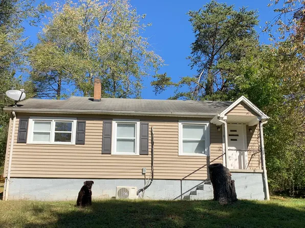 2120 Haven Cir, Lenoir, NC 28645