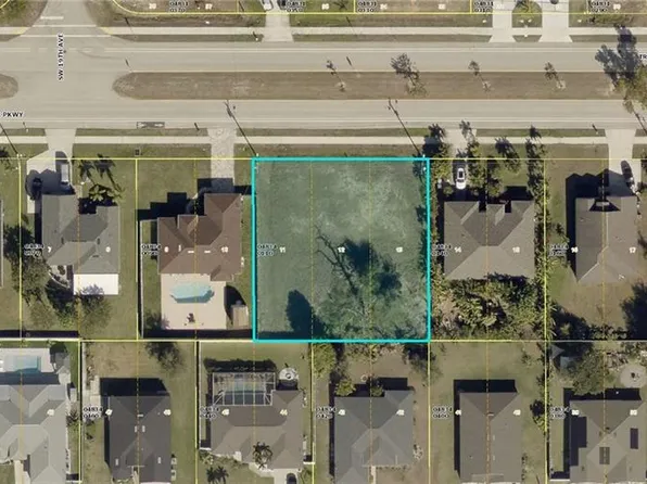 1818 SW Trafalgar PKWY, CAPE CORAL, FL 33991
