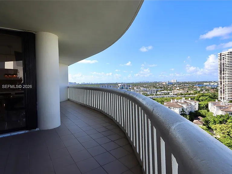 3000 Island Blvd #1603 — Photo 35
