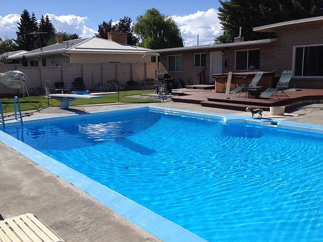 1st image of 1270 E 1st Street