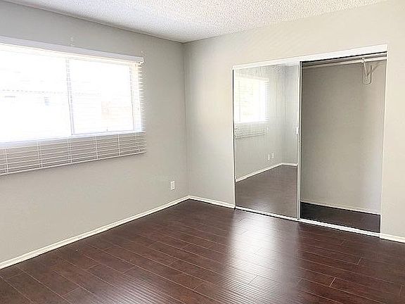 2nd image of 1942 Vista Del Mar St APT 2