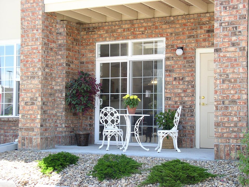 Easy access, ground floor Unit with 2 covered patios.