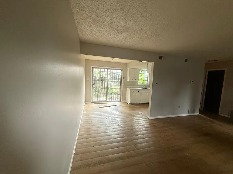 3056 Saint Croix Pl — Photo 8
