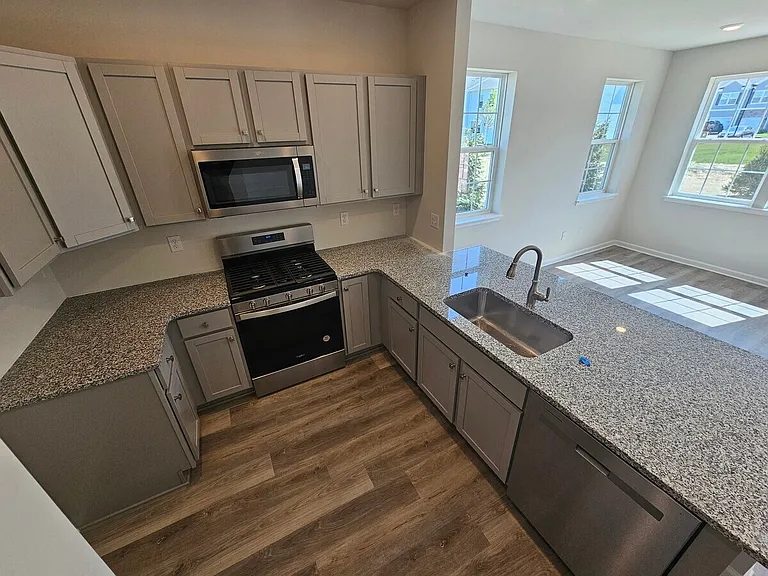 44 Elliot Ln — Photo 22
