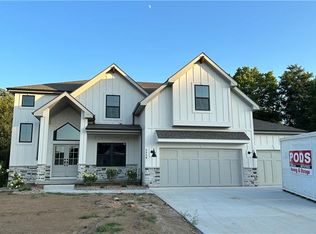 2356 Fishing Ln, Kearney, MO 64060