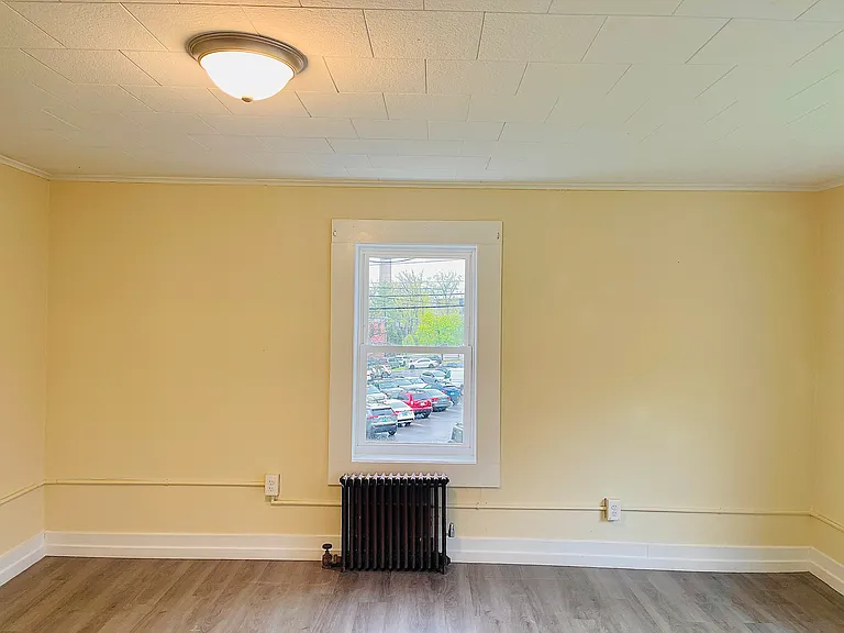 33 Follett St #B — Photo 20