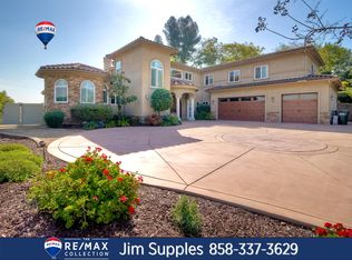 3418 Lomas Serenas Dr, Escondido, CA 92029