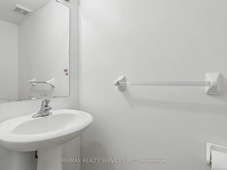1385 Costigan Rd — Photo 12