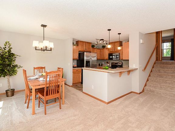 5th image of 2242 Saint Johns Cir