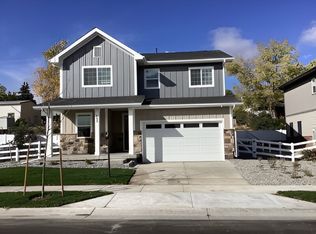793 S Oak St, Lakewood, CO 80226