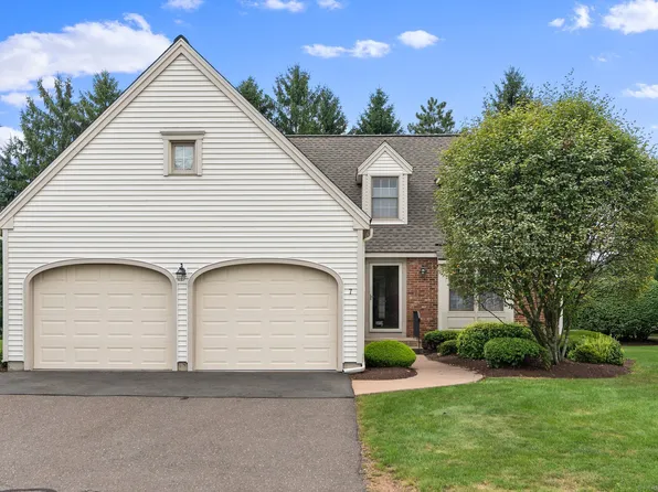 7 Perkins Row #7, Wethersfield, CT 06109