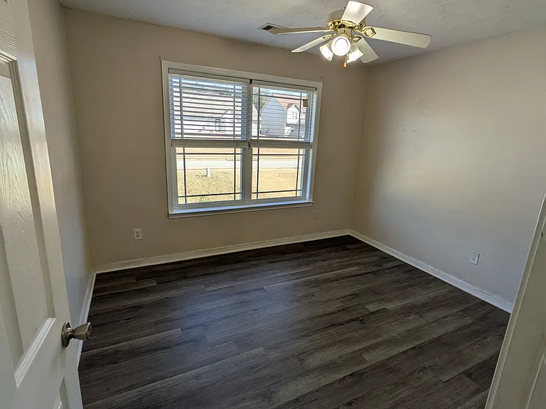 375 Searchlight Dr — Photo 18