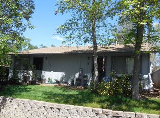 1007 Layton Rd APT A, Redding, CA 96002