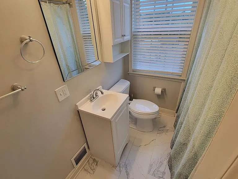 1904 Edgewood Rd — Photo 15