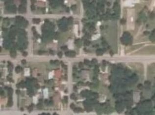 709 E 12th St, Baxter Springs, KS 66713