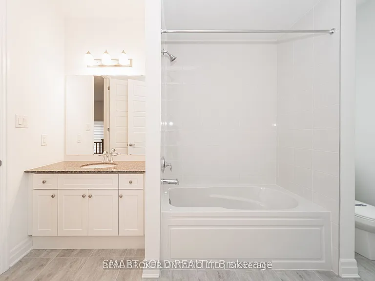 6 Azure Dr — Photo 23