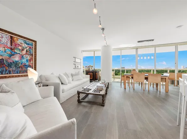 2127 Brickell Ave APT 1006, Miami, FL 33129
