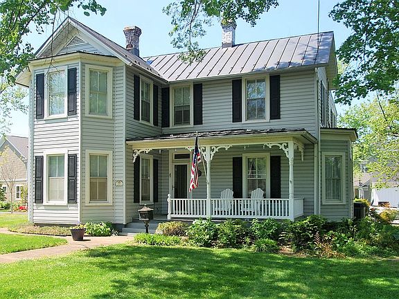 Historic Charm in Herndon!