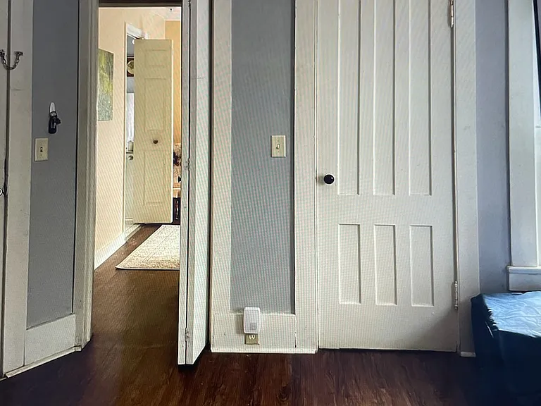 210 West Ave — Photo 8