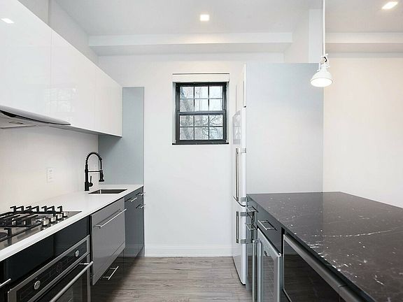 4th image of 141 Alexander Ave #3AA