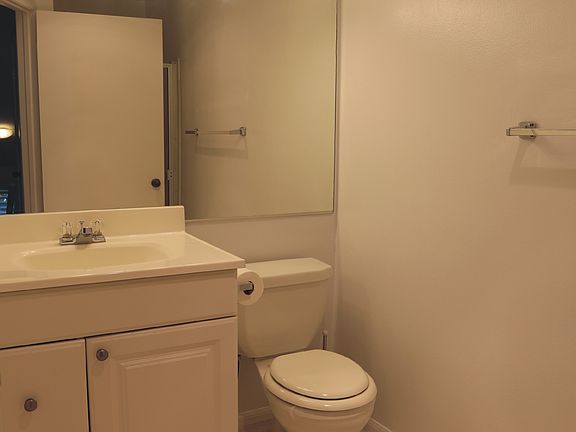 4th image of 9927 Independence Ave Unit E