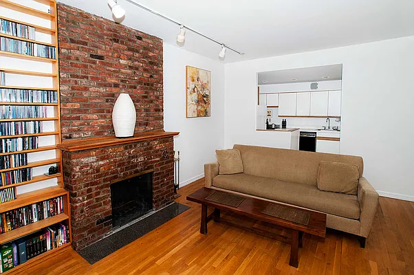 Sold by Temple Morrow LLC | media 4